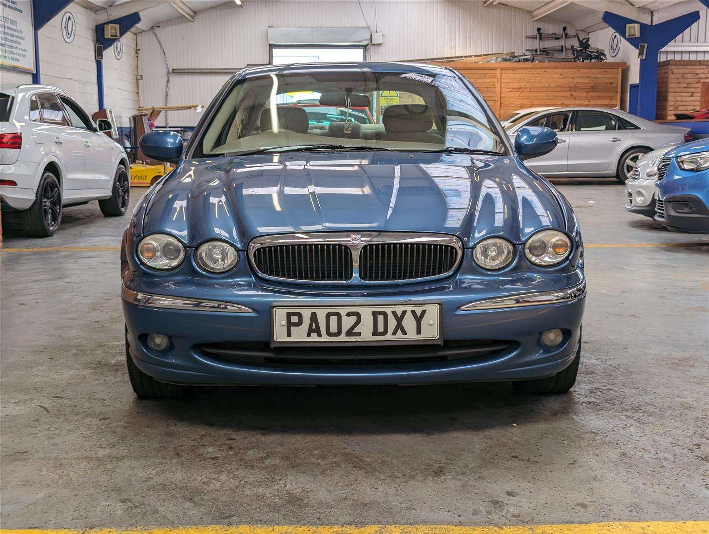 <p>2002 JAGUAR X-TYPE V6</p>