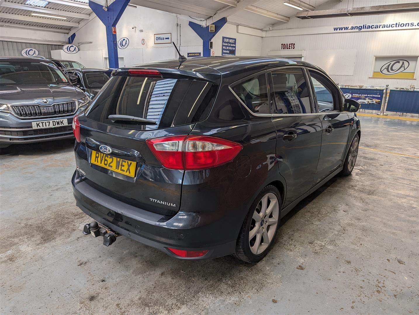 <p>2012 FORD C-MAX TITANIUM TDCI</p>