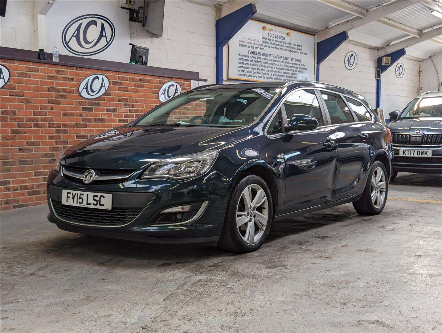 <p>2015 VAUXHALL ASTRA SRI AUTO</p>