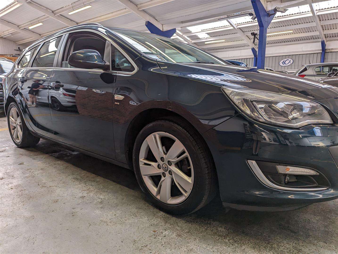 <p>2015 VAUXHALL ASTRA SRI AUTO</p>