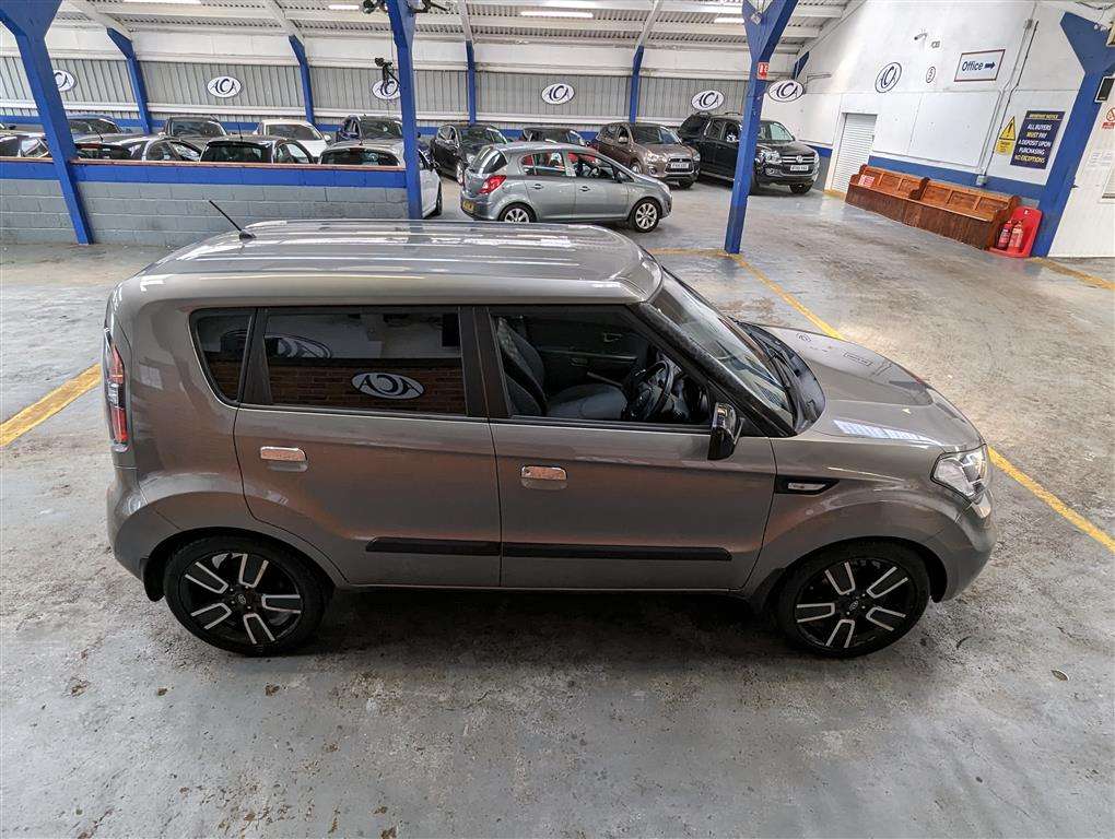 <p>2010 KIA SOUL TEMPEST CRDI</p>