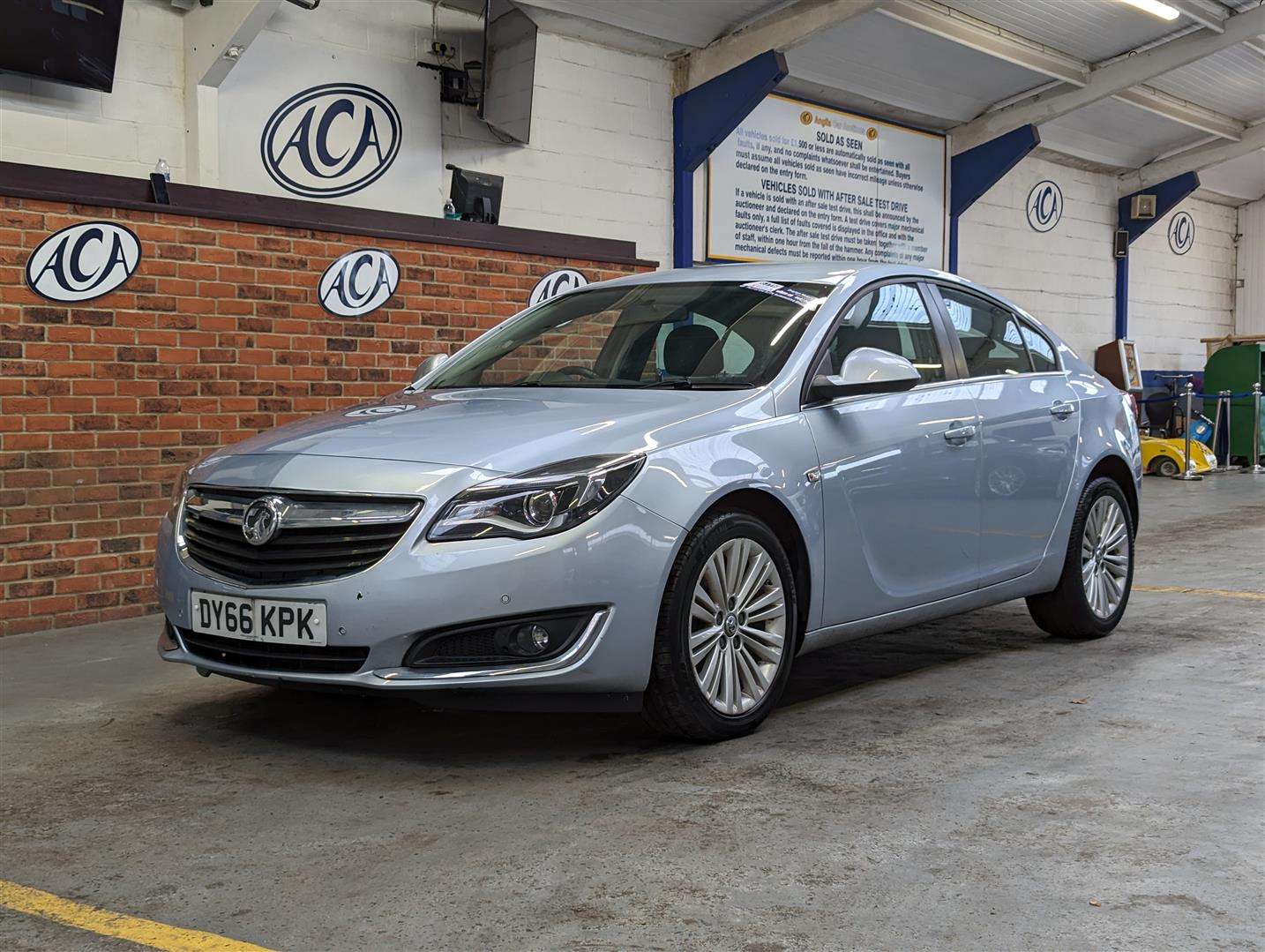 <p>2016 VAUXHALL INSIGNIA DESIGN NAV S/S</p>