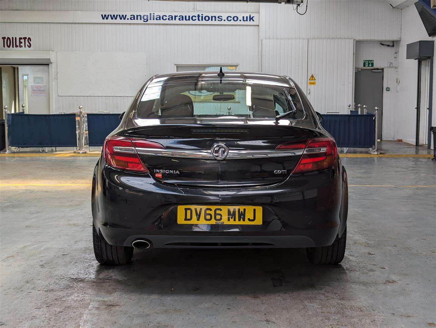 <p>2016 VAUXHALL INSIGNIA SRI NAV CDTI EFL</p>