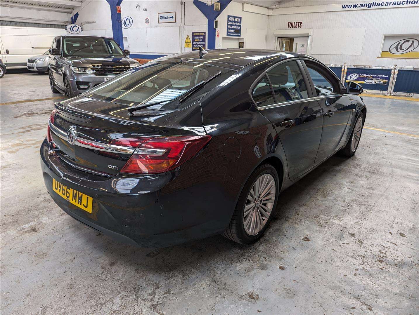 <p>2016 VAUXHALL INSIGNIA SRI NAV CDTI EFL</p>