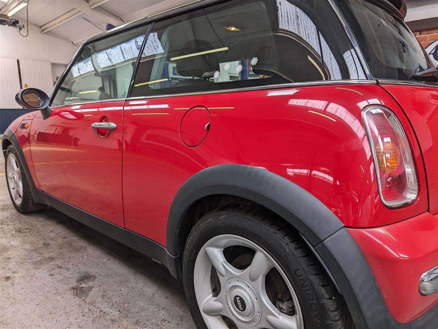 <p>2004 MINI COOPER **SOLD</p>