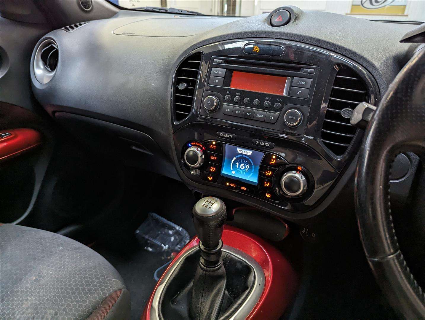 <p>2011 NISSAN JUKE ACENTA SPORT DCI</p>