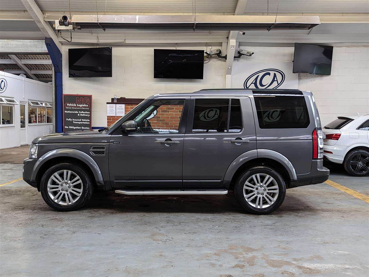 <p>2015 LAND ROVER DISCOVERY SE TECH SDV6 AUTO</p>