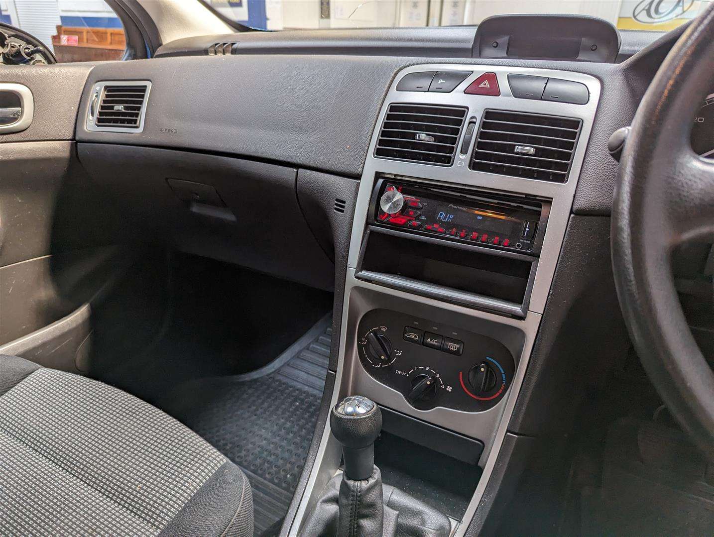 <p>2005 PEUGEOT 307 X-LINE</p>