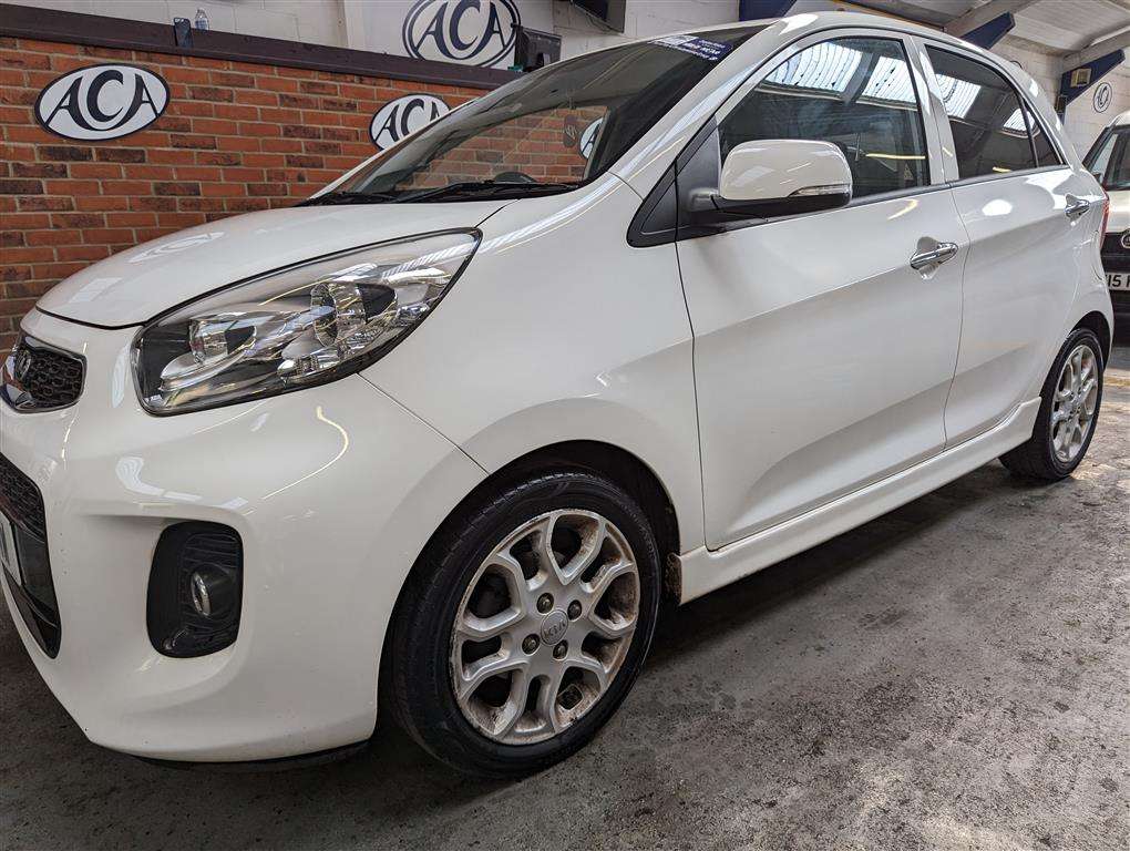 <p>2015 KIA PICANTO 3 ISG</p>