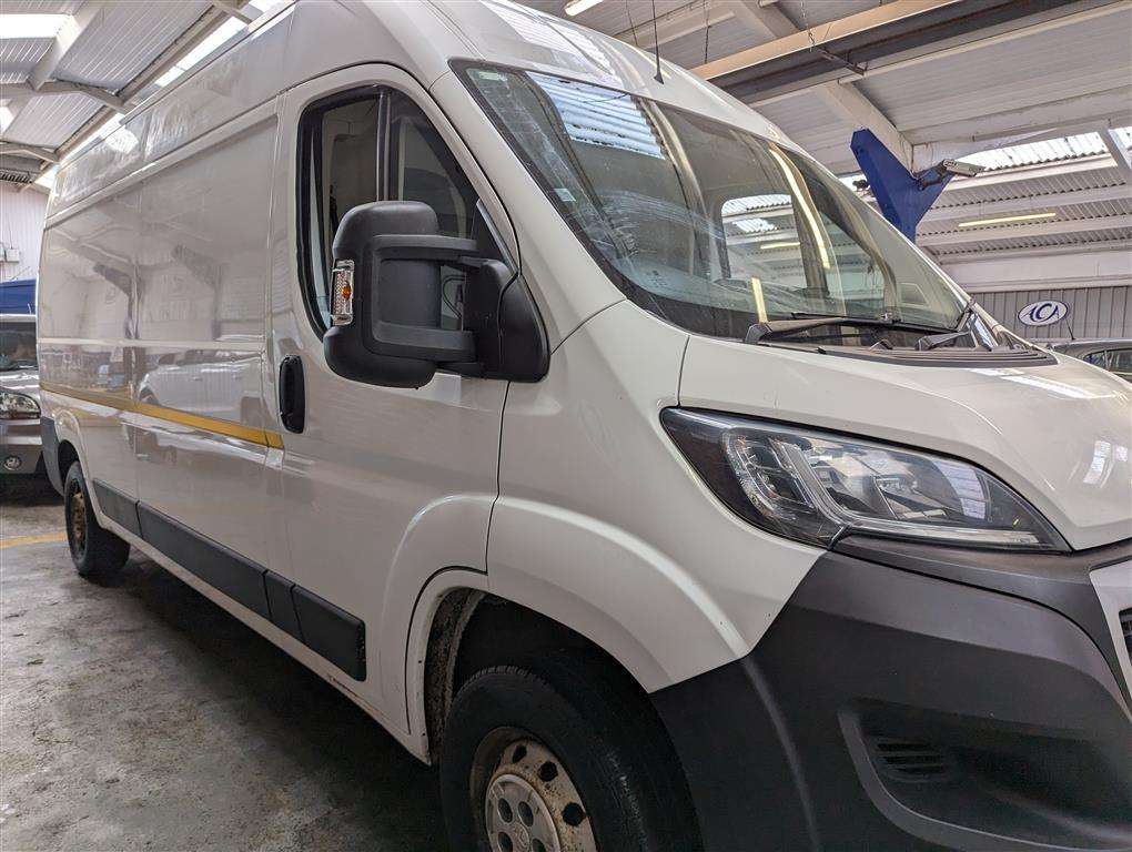 <p>2018 PEUGEOT BOXER 335 PRO L3H2 BLUE H</p>