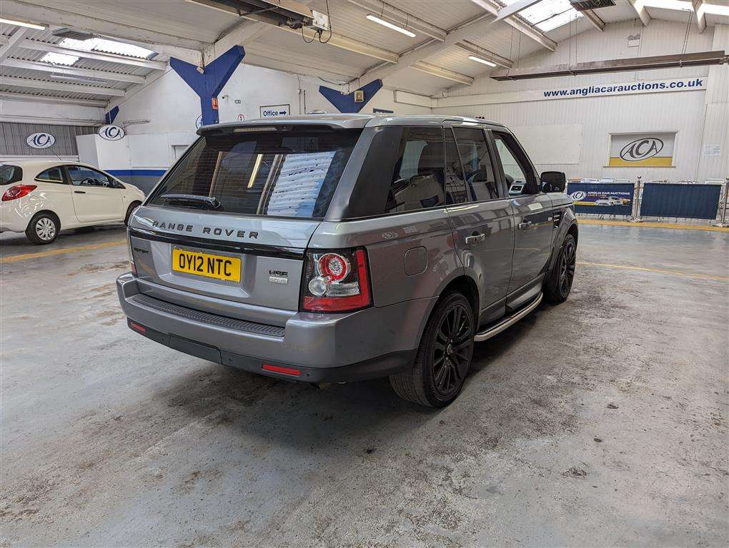 <p>2012 LAND ROVER RANGE ROVER SPORT HSE SDV</p>