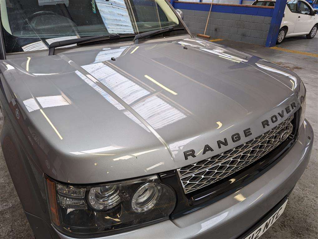 <p>2012 LAND ROVER RANGE ROVER SPORT HSE SDV</p>