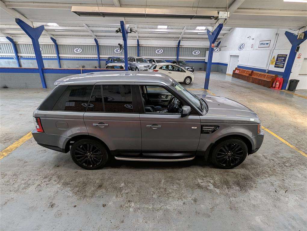 <p>2012 LAND ROVER RANGE ROVER SPORT HSE SDV</p>