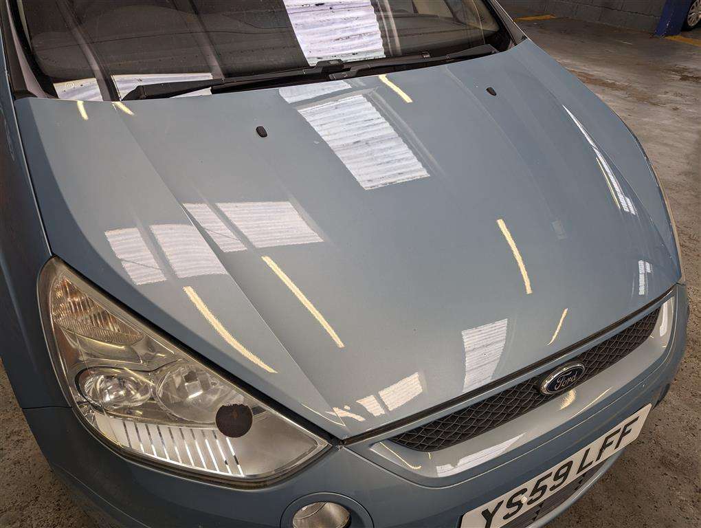 <p>2010 FORD S-MAX ** SOLD</p>