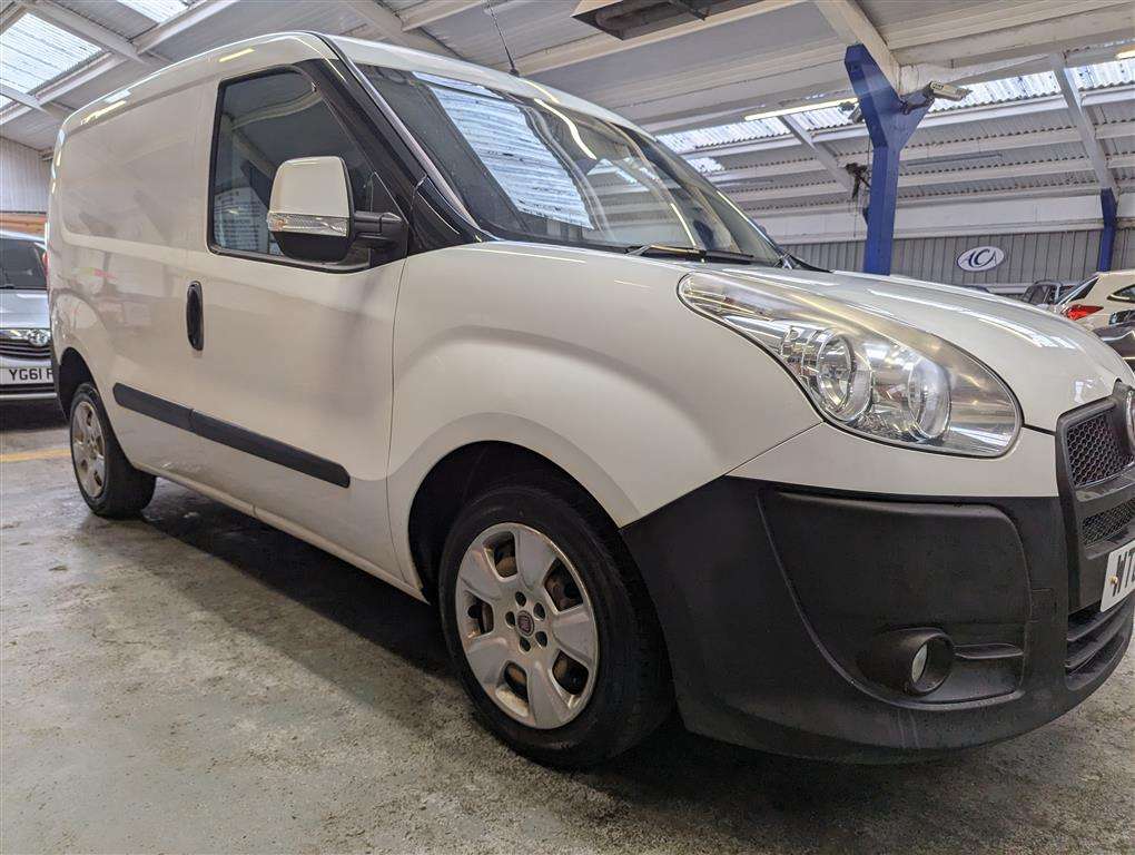 <p>2014 FIAT DOBLO SX MULTIJET</p>