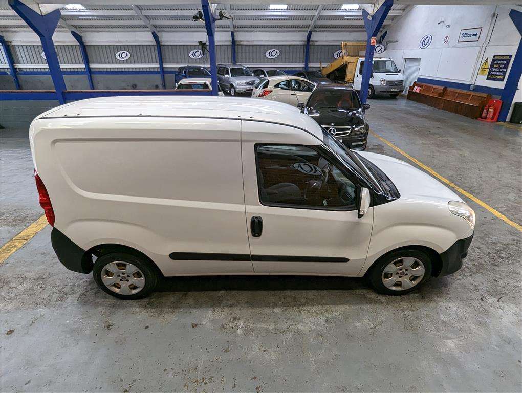 <p>2014 FIAT DOBLO SX MULTIJET</p>