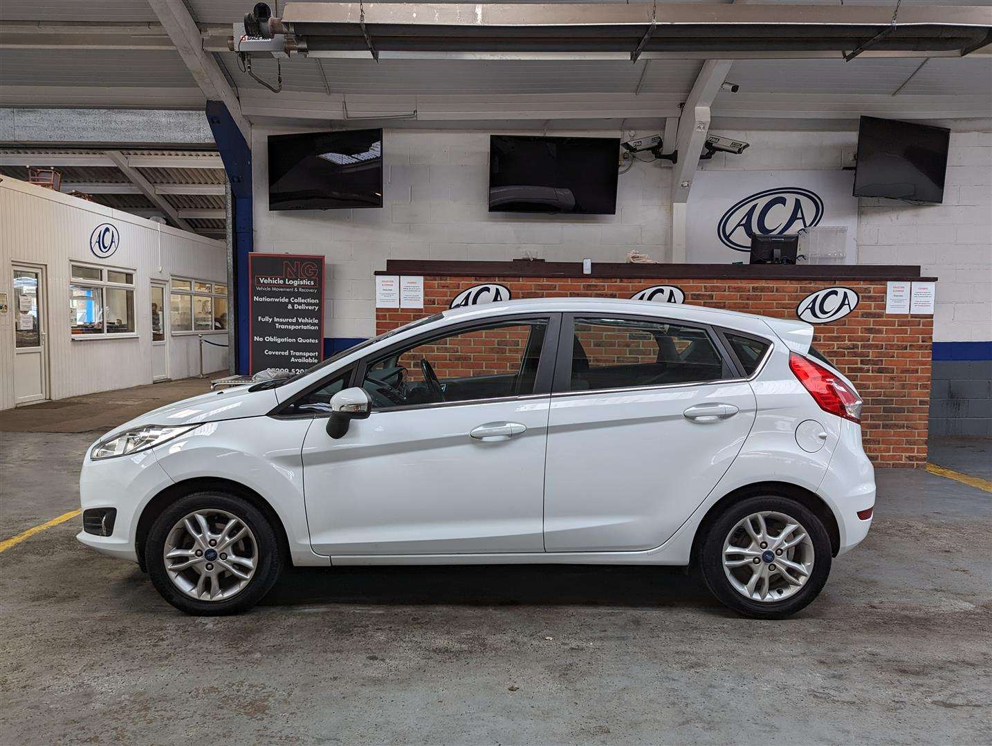 <p>2014 FORD FIESTA ZETEC</p>