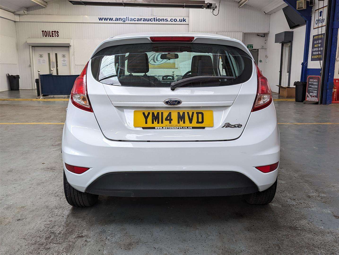 <p>2014 FORD FIESTA ZETEC</p>