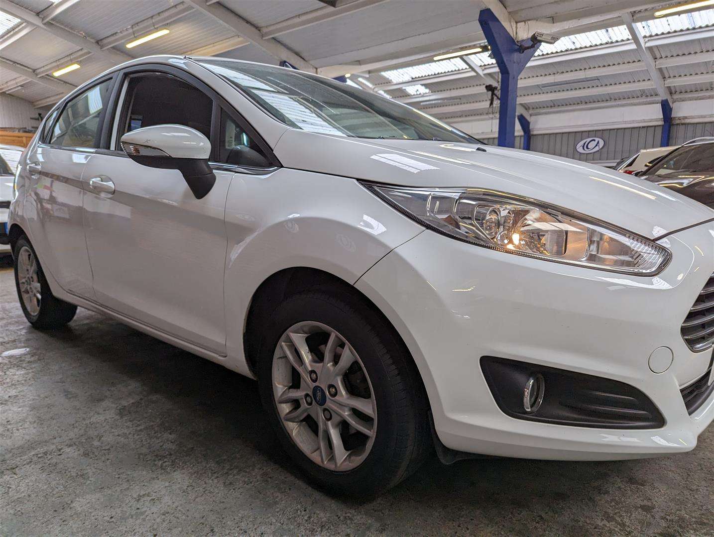 <p>2014 FORD FIESTA ZETEC</p>