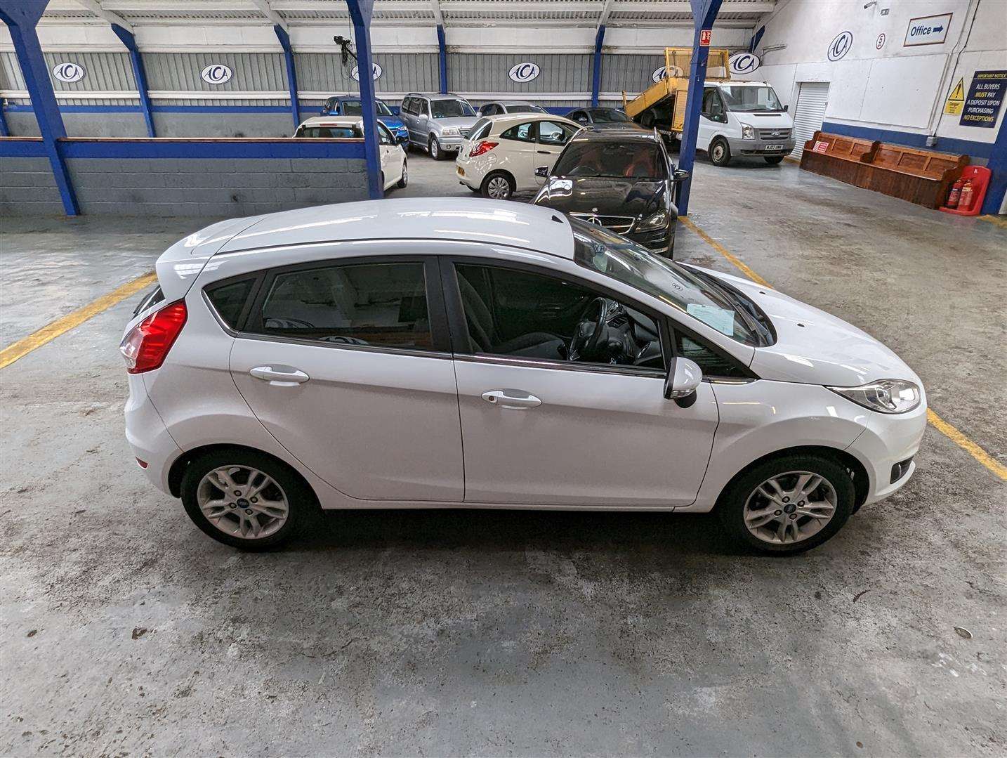 <p>2014 FORD FIESTA ZETEC</p>