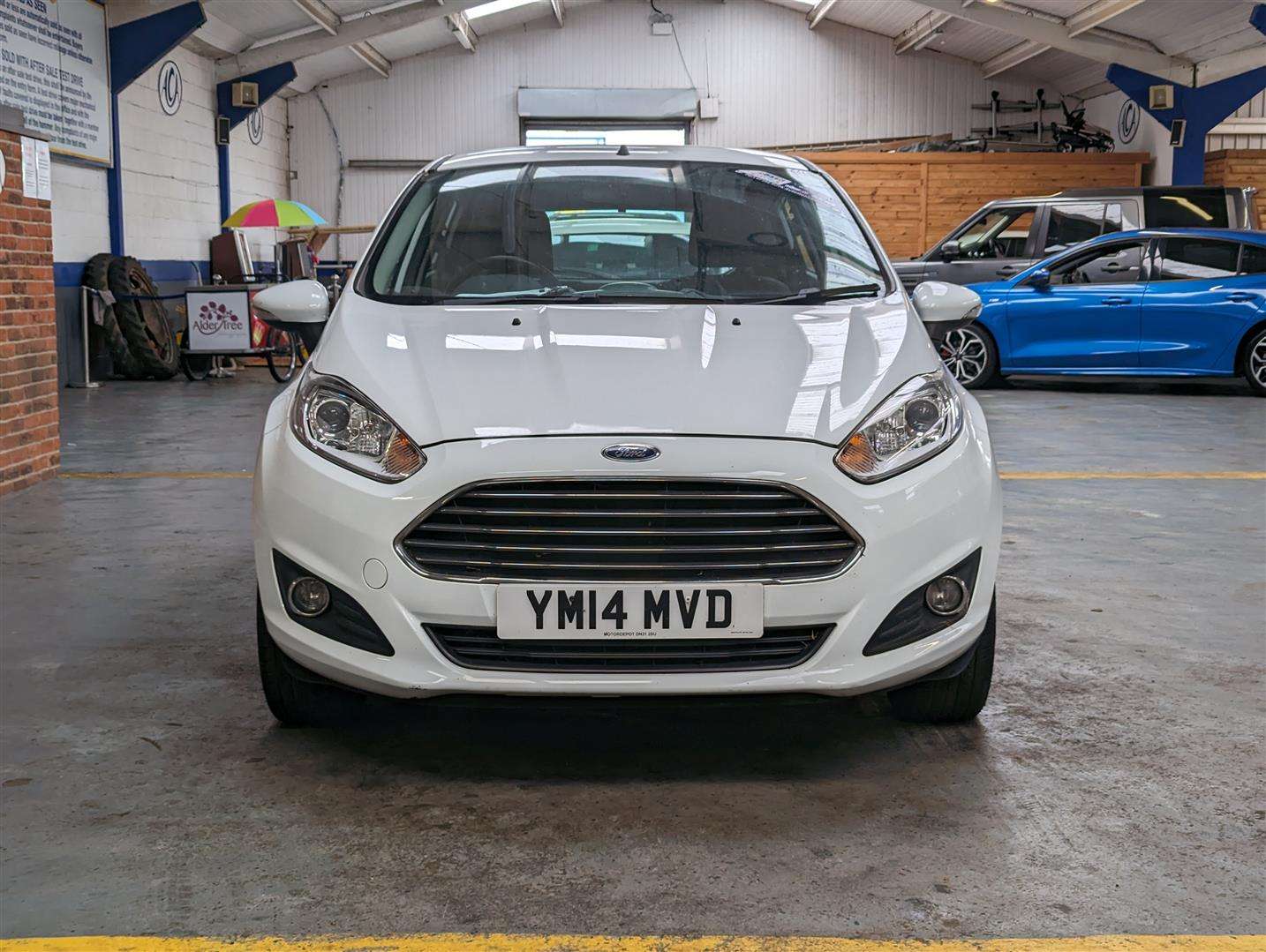 <p>2014 FORD FIESTA ZETEC</p>