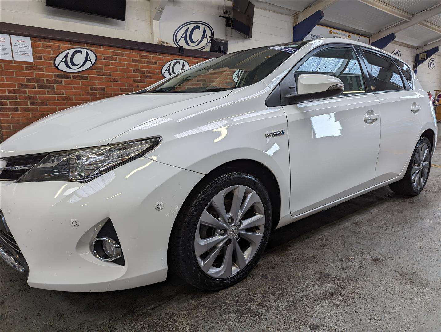 <p>2012 TOYOTA AURIS EXCEL VVT-I CVT</p>