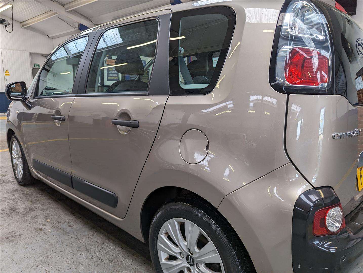 <p>2010 CITROEN C3 PICASSO AIRDREAM+ HDI</p>