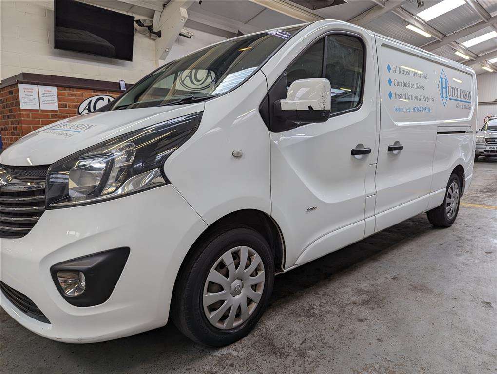 <p>2017 VAUXHALL VIVARO 2900 SPORTIVE CDTI</p>