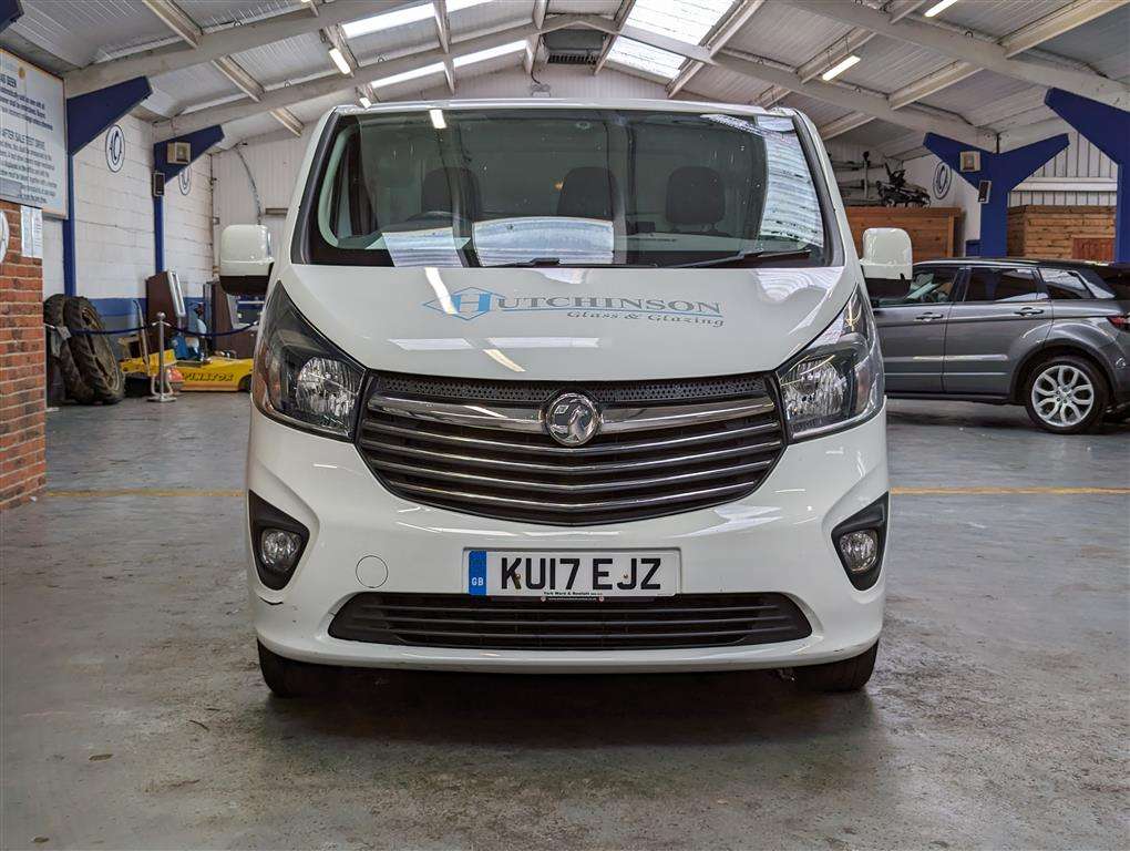 <p>2017 VAUXHALL VIVARO 2900 SPORTIVE CDTI</p>