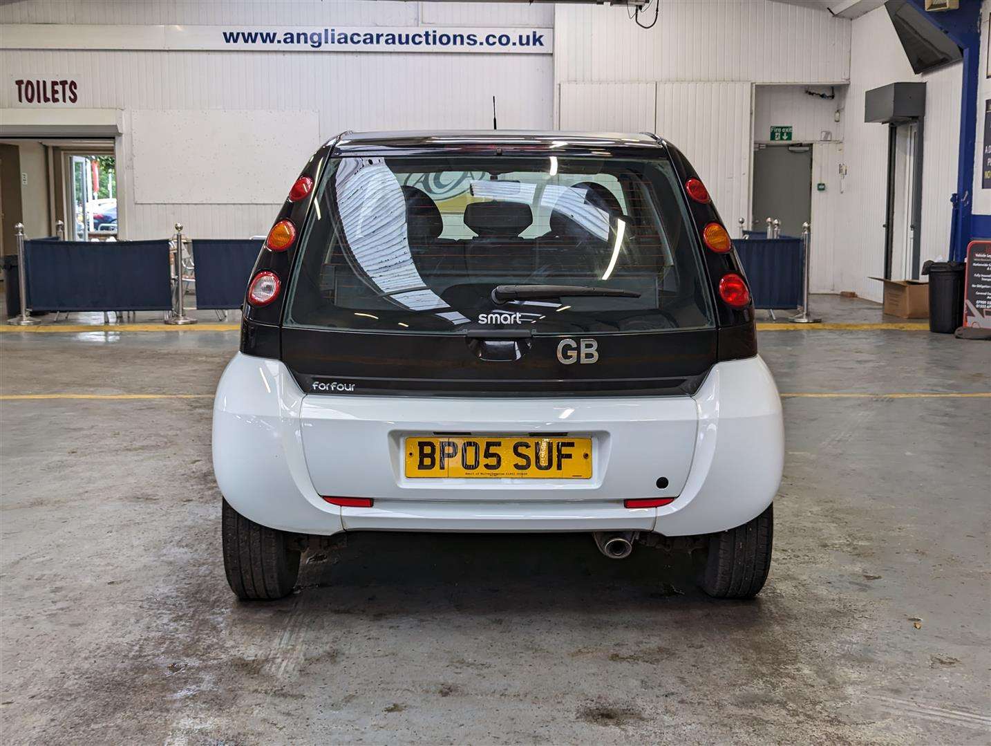 <p>2005 SMART FORFOUR PURE</p>