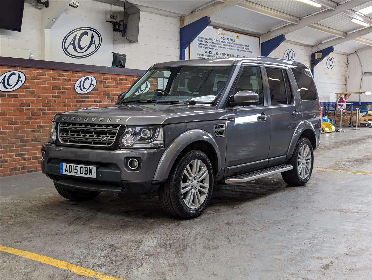 <p>2015 LAND ROVER DISCOVERY SE TECH SDV6 AUTO</p>