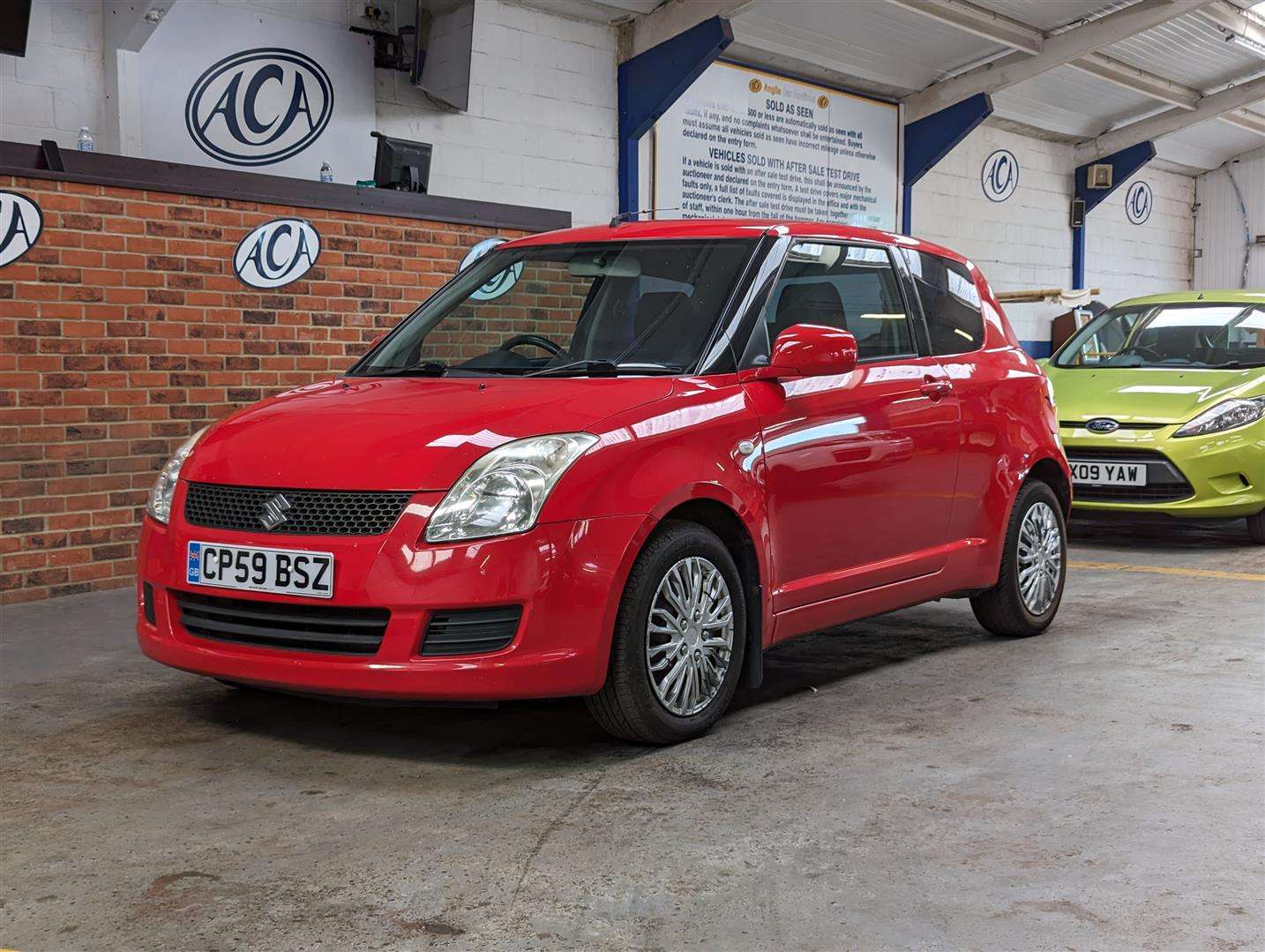 <p>2009 SUZUKI SWIFT GL 3DR</p>