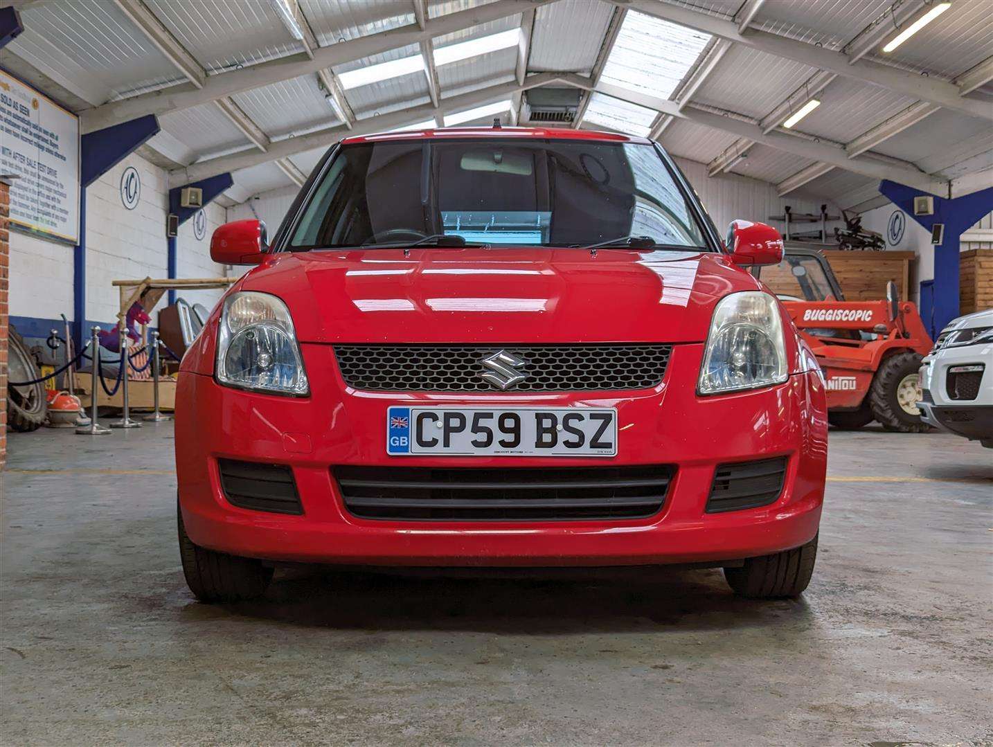 <p>2009 SUZUKI SWIFT GL 3DR</p>