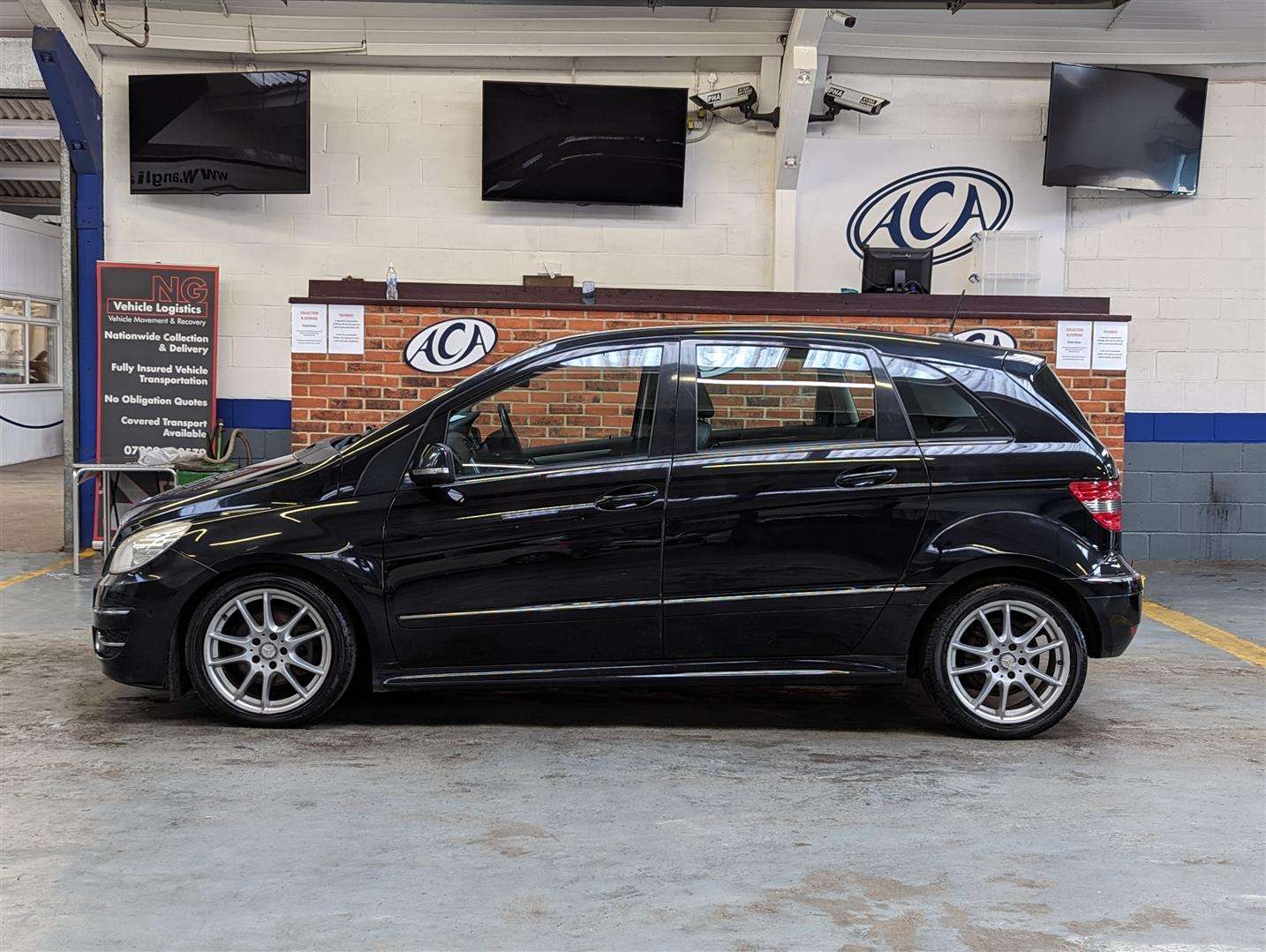 <p>2009 MERCEDES-BENZ B200 SPORT CDI AUTO</p>