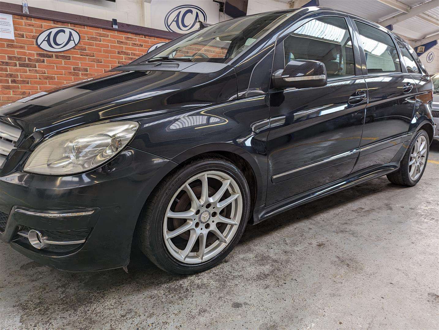 <p>2009 MERCEDES-BENZ B200 SPORT CDI AUTO</p>