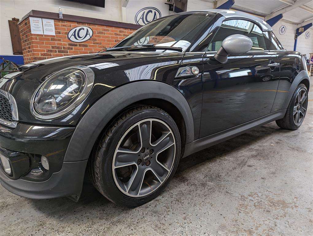 <p>2012 MINI COOPER S</p>