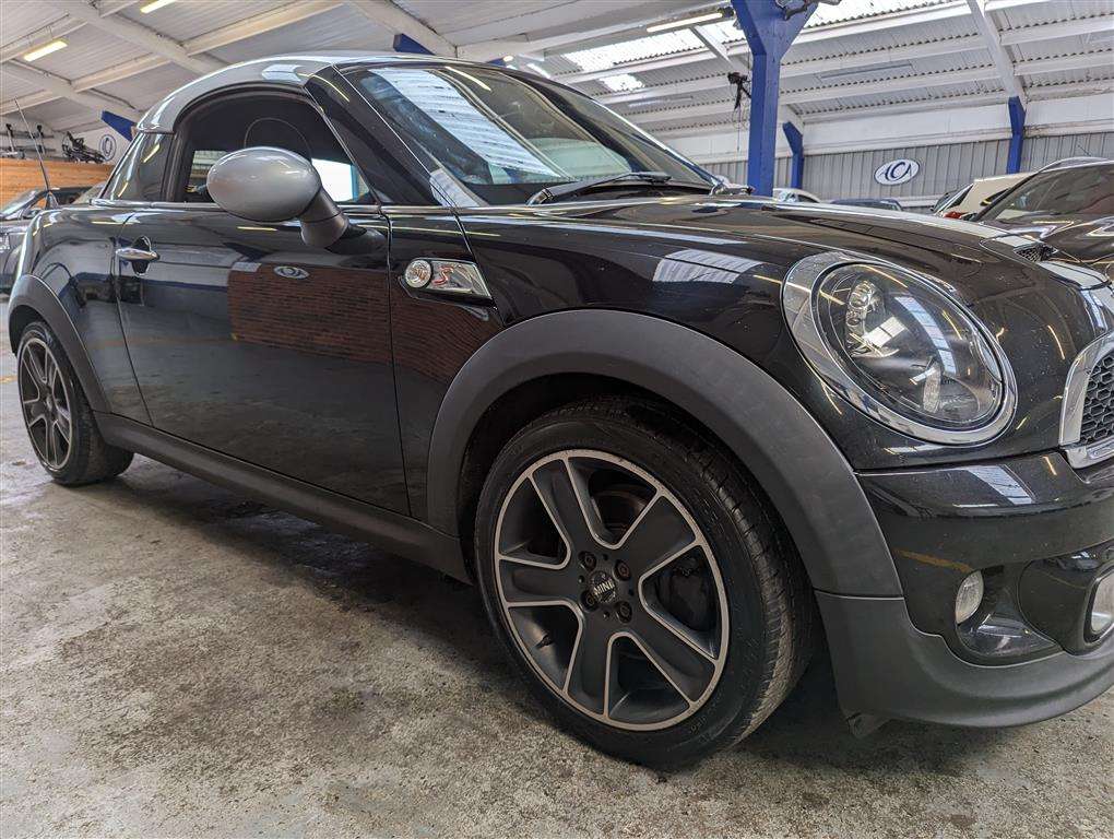 <p>2012 MINI COOPER S</p>