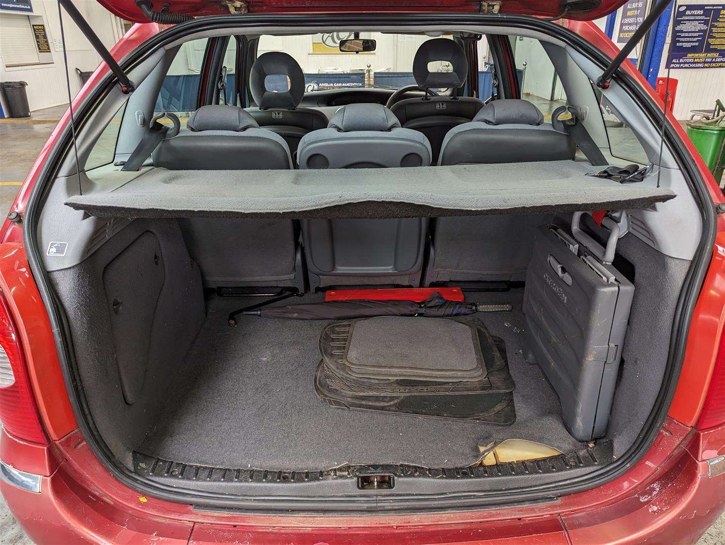 <p>2005 CITROEN XSARA PICASSO DESIRE 2HDI</p>