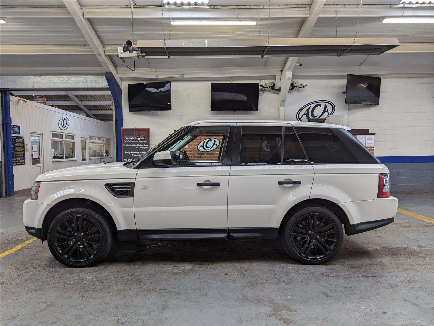 <p>2010 LAND ROVER RANGE ROVER SP HSE TDV6 AUTO *SOLD</p>