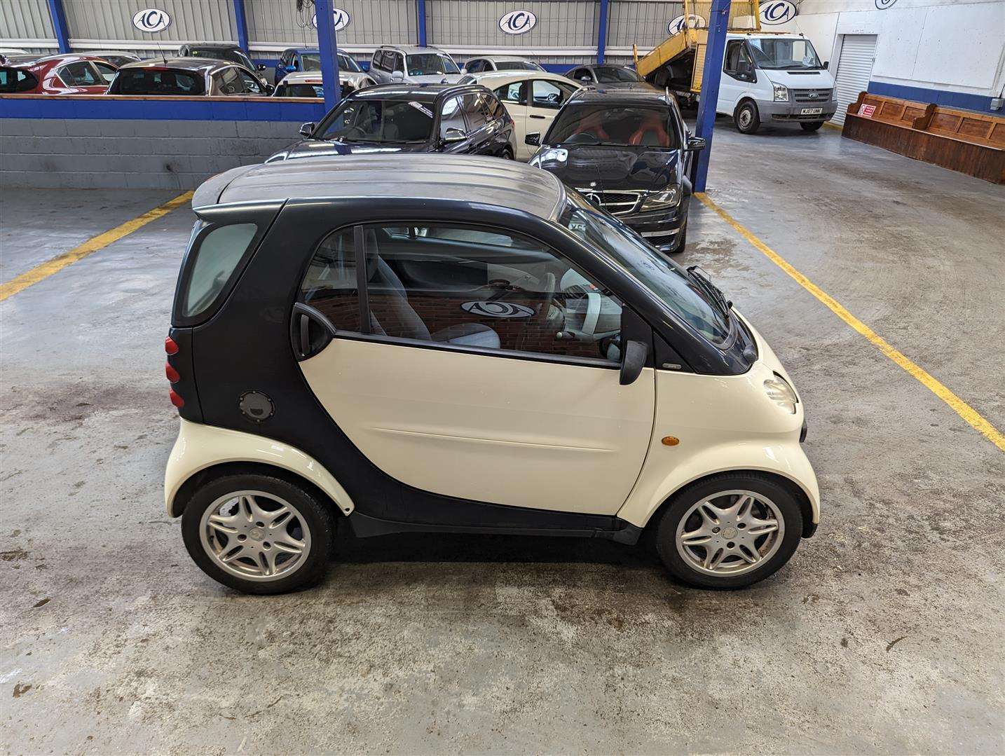 <p>2003 SMART CITY PULSE 50 SEMI-AUTO *SOLD</p>