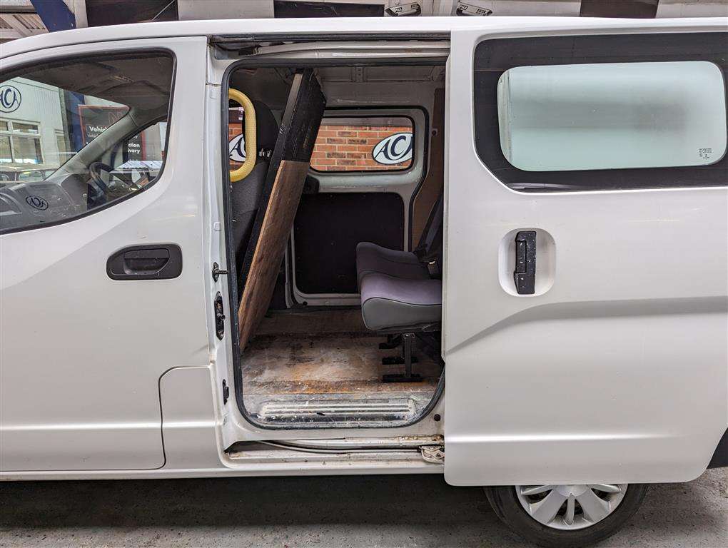 <p>2015 NISSAN NV200 ACENTA DCI</p>