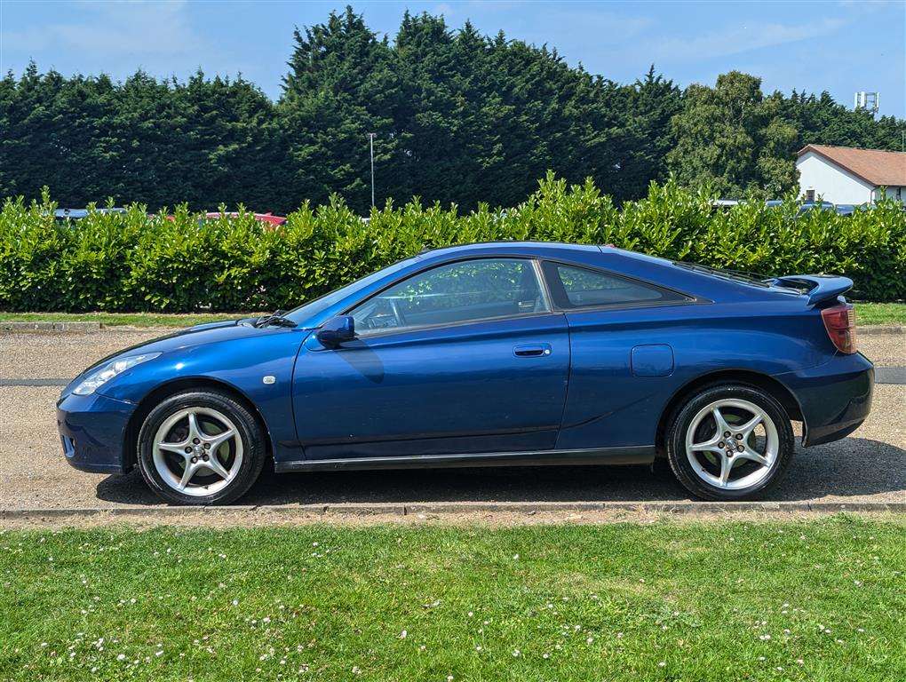 <p>2003 TOYOTA CELICA VVTI</p>