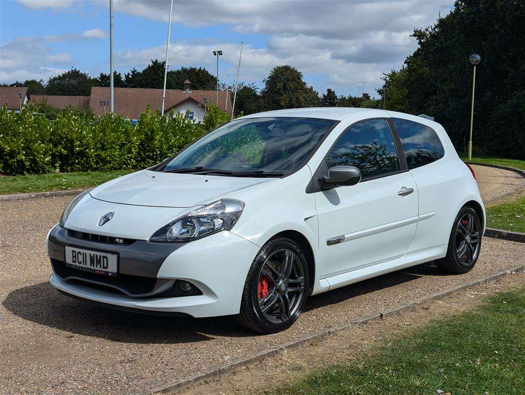 <p>2011 RENAULT CLIO RENAULTSPORT</p>