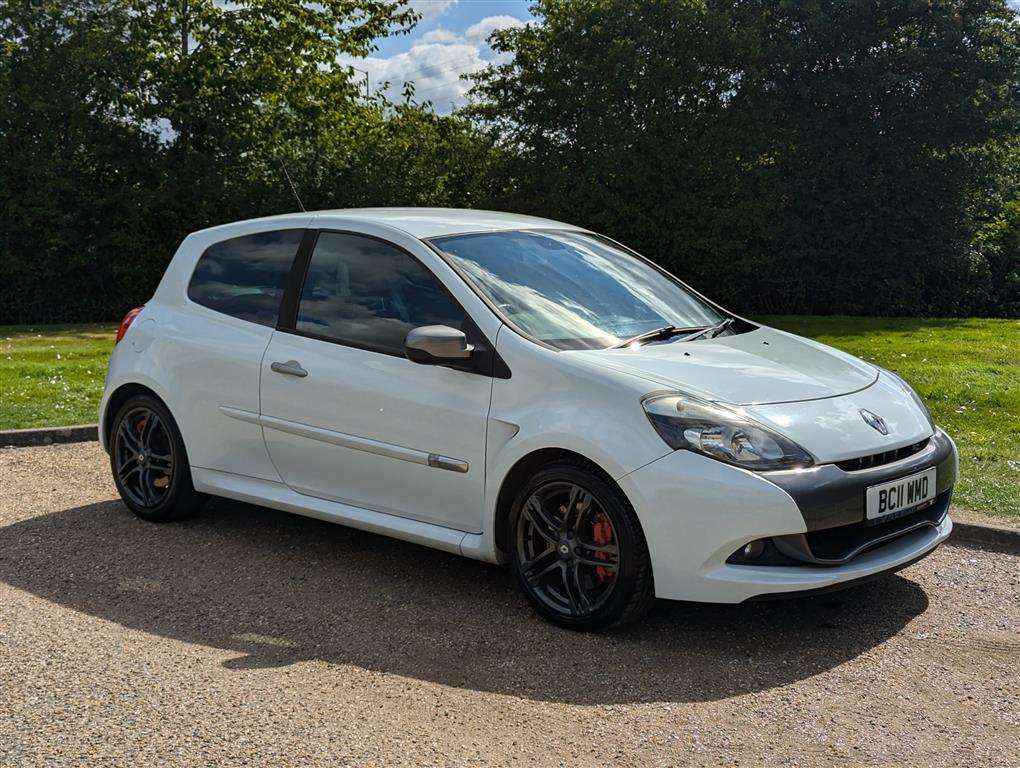 <p>2011 RENAULT CLIO RENAULTSPORT</p>