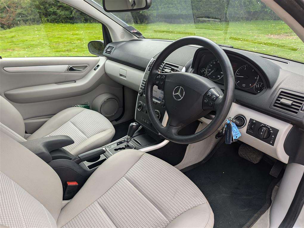 <p>2007 MERCEDES A180CDI AVANTGARDE SE CVT</p>