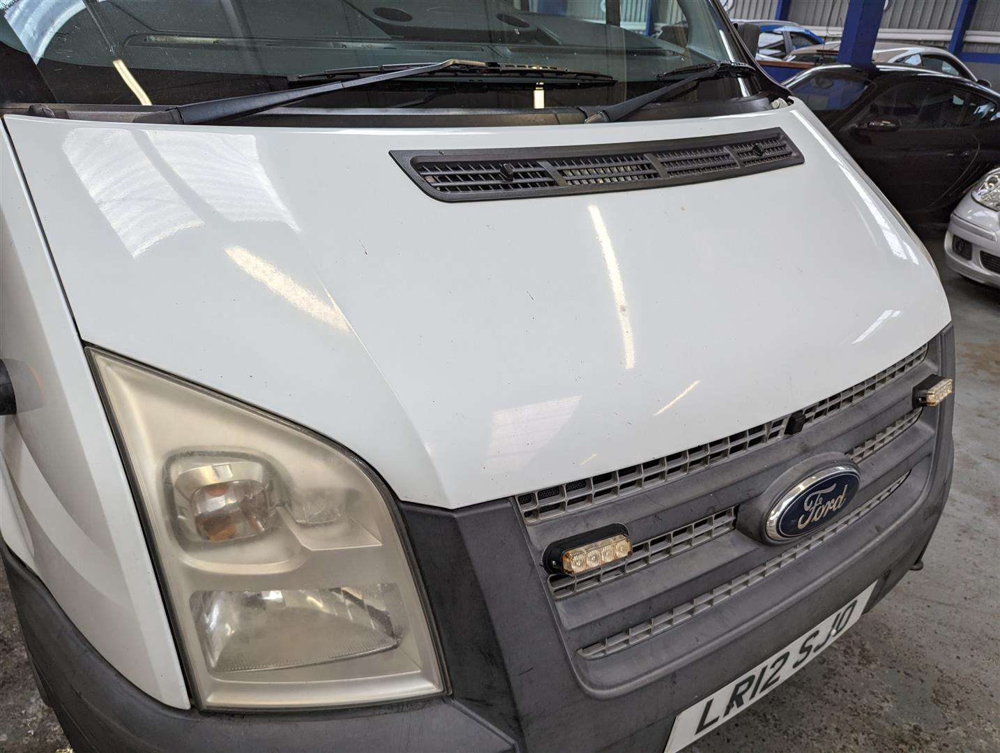 <p>2012 FORD TRANSIT 125 T350 RWD</p>