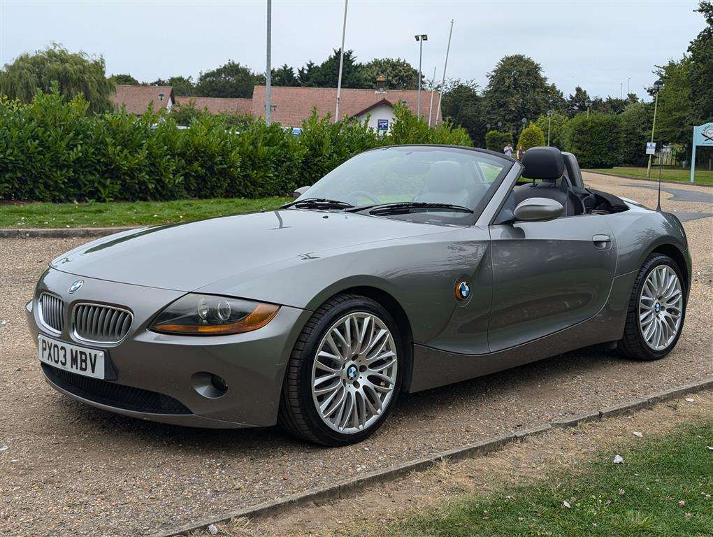 <p>2003 BMW Z4 2.5I</p>