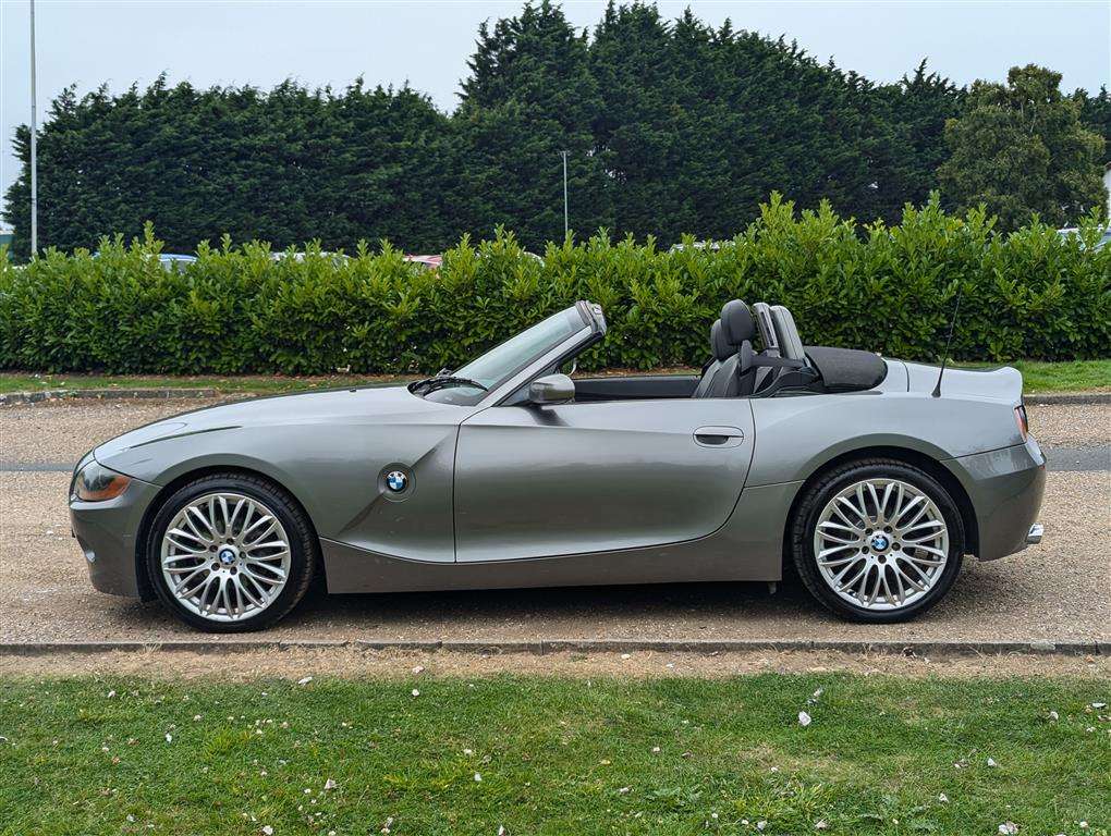 <p>2003 BMW Z4 2.5I</p>