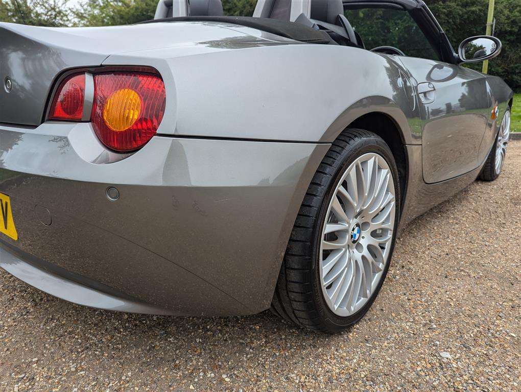 <p>2003 BMW Z4 2.5I</p>