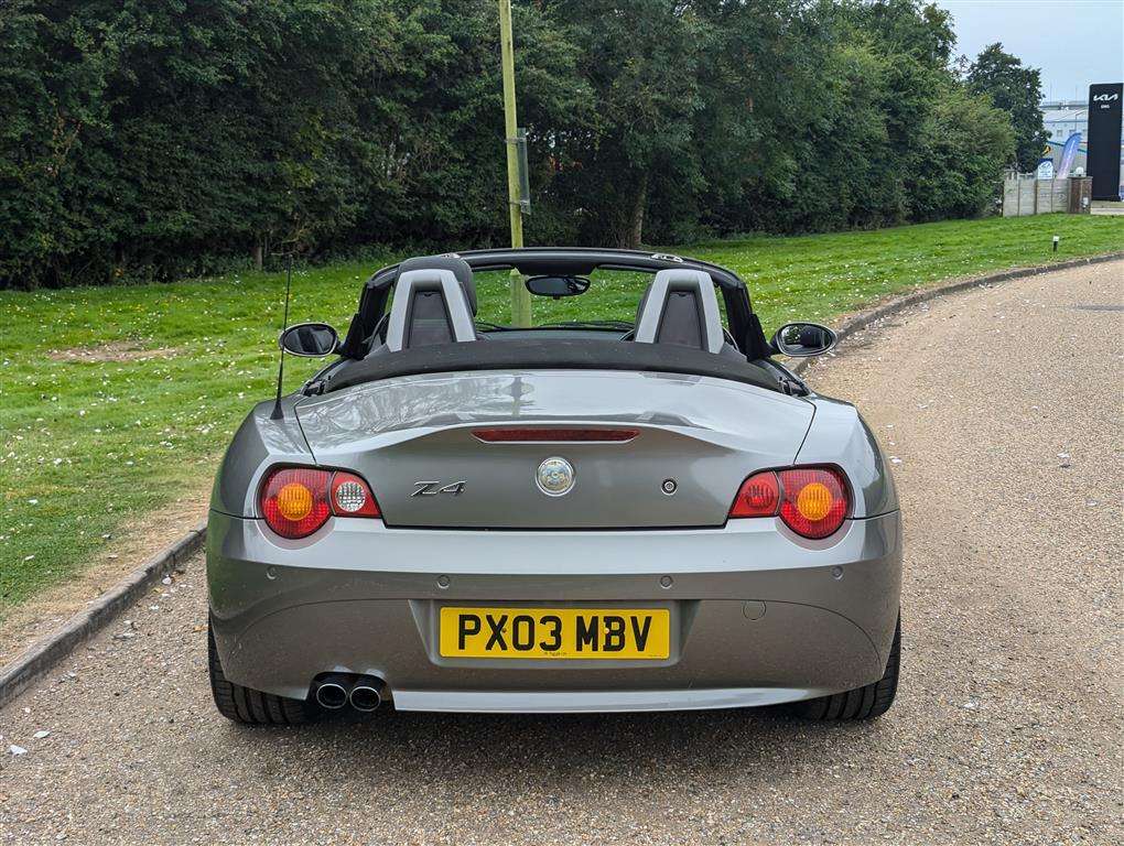 <p>2003 BMW Z4 2.5I</p>